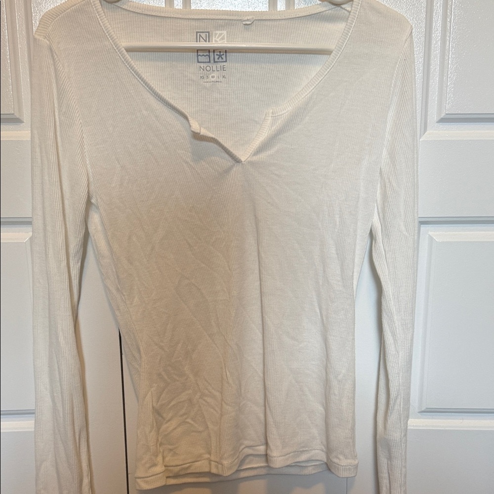 Nollie Women's Off-White V-Neck Blouse